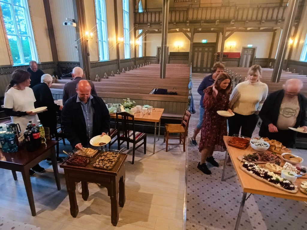 menighetskoret mat avslutning